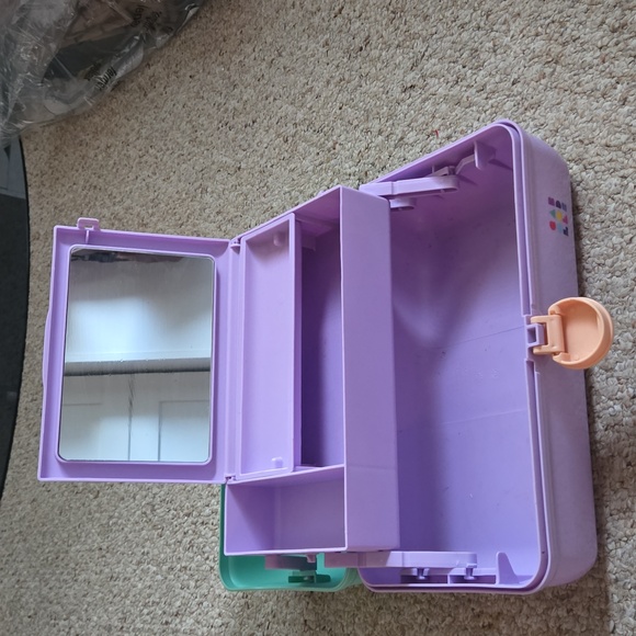 Caboodles Sea foam Lilac cosmetic make-up case with mirror - Picture 2 of 3
